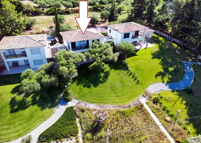 Della Vilă Pefkochori